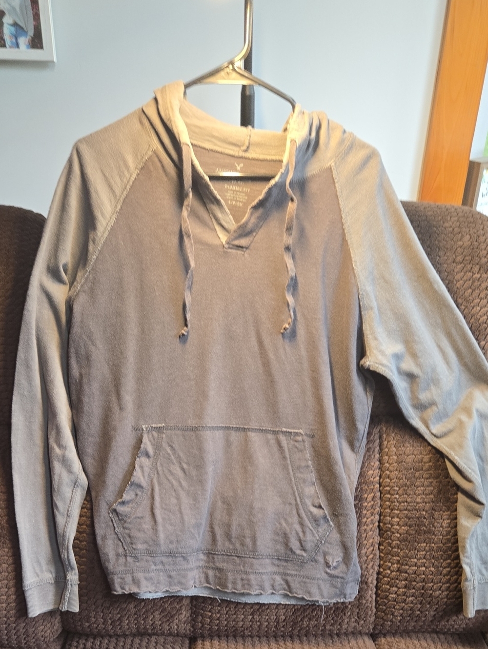 American Eagle Outfitters Vintage-Style Hooded Pullover - Light Gray